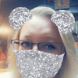 Meet your Posher, Stacy